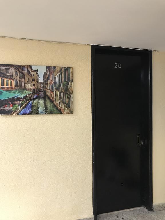 Hotel June Puebla Luaran gambar